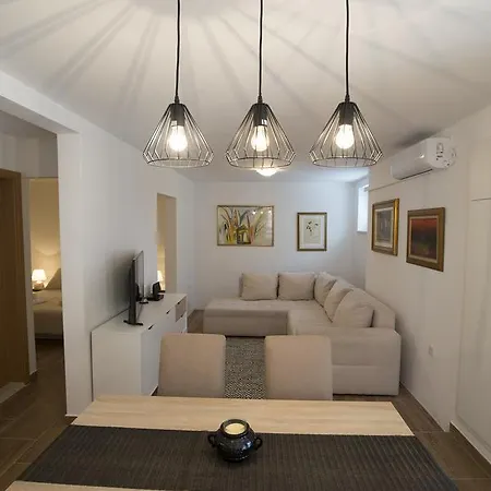 Sweet City Center Split