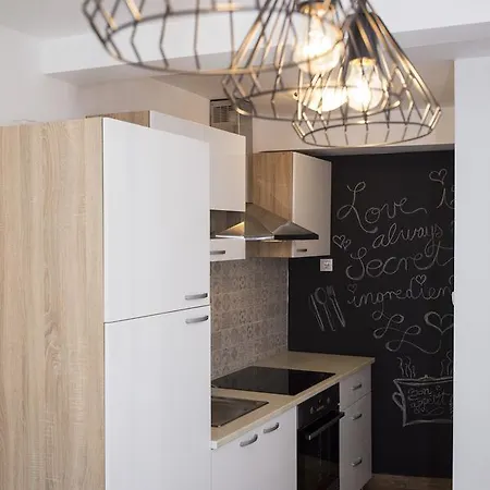 Sweet City Center Split