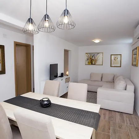 Sweet City Center سبليت